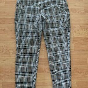 Natural Reflections Women's Plaid Ankle Pants - Black, White, and Brown